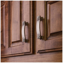 Load image into Gallery viewer, 128 mm Center-to-Center Satin Nickel Square Delmar Cabinet Pull (Tomlin)