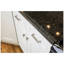 Cargar imagen en el visor de la galería, 96 mm Center-to-Center Satin Nickel Square Stanton Cabinet Bar Pull #625-96SN