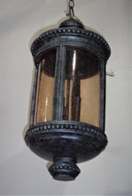 Cargar imagen en el visor de la galería, Alico Lighting 1976ST Acclaim Lighting Lámpara colgante para exteriores con acabado de piedra y pantallas de vidrio color ámbar