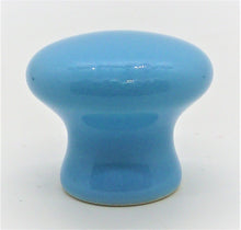 Cargar imagen en el visor de la galería, Styleselections Perilla de gabinete redonda azul claro de 1-1/4&quot; - 228183