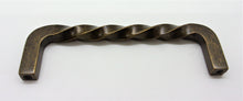 Load image into Gallery viewer, Heritage Hardware 4&quot; Twist Pull K17/4-SB