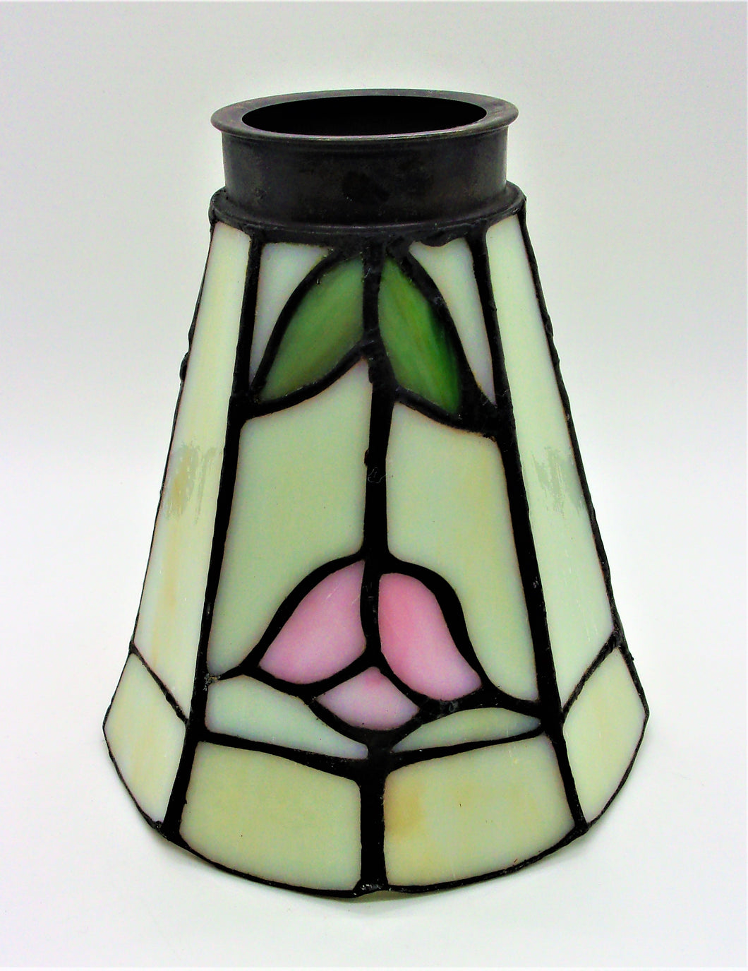 Angelo Brothers Company - Pantalla de lámpara de vitral Tiffany Bell #81266